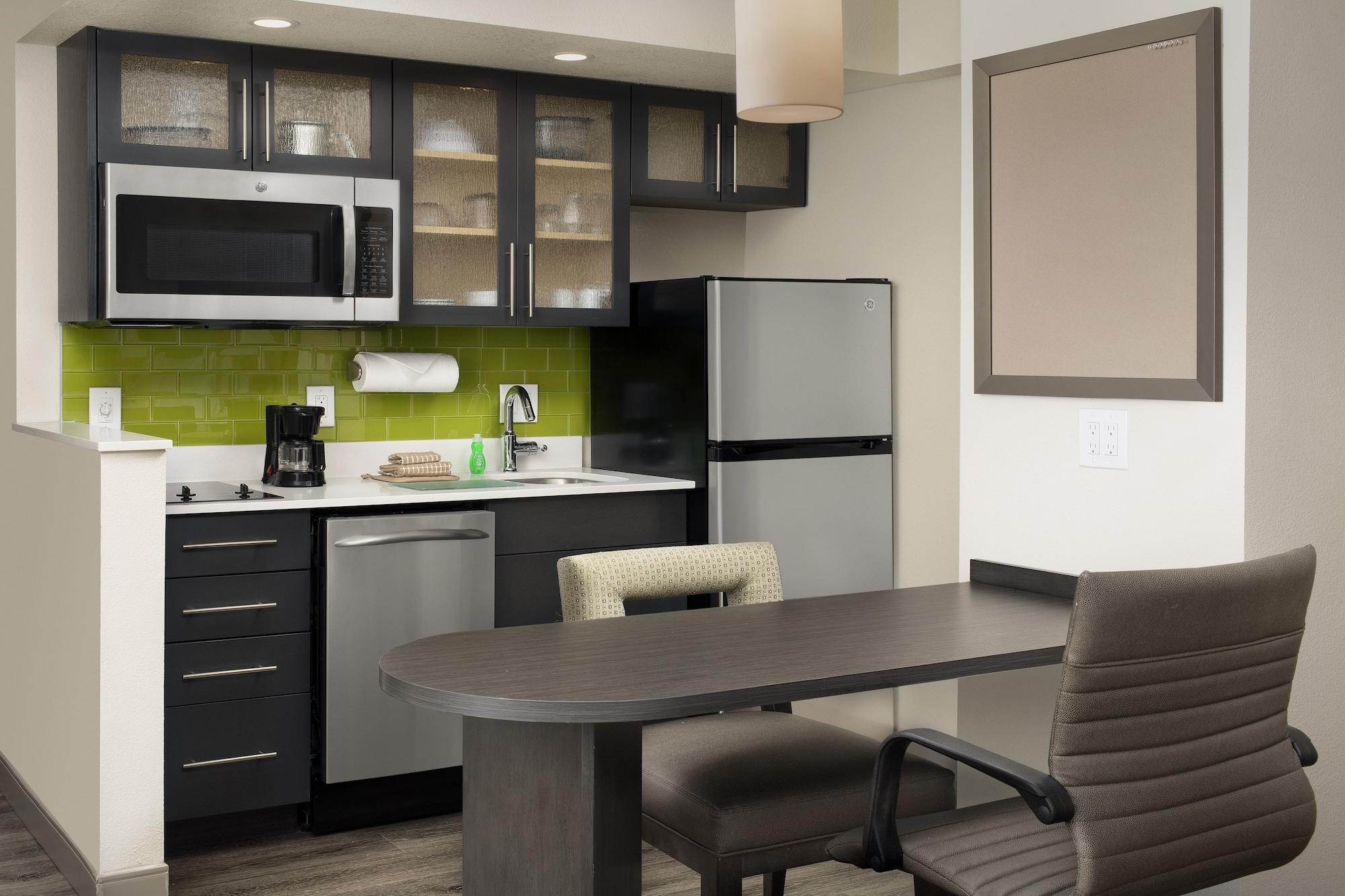 Candlewood Suites Alexandria West By Ihg Ngoại thất bức ảnh